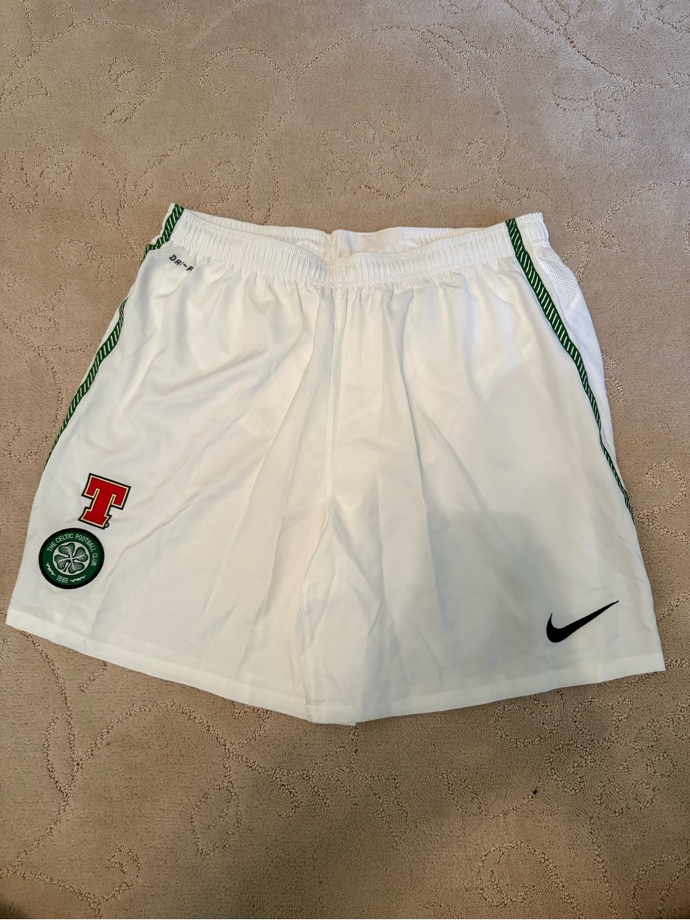 Nike Celtic FC Dri-FIT Soccer Shorts Men’s Large White Football Training